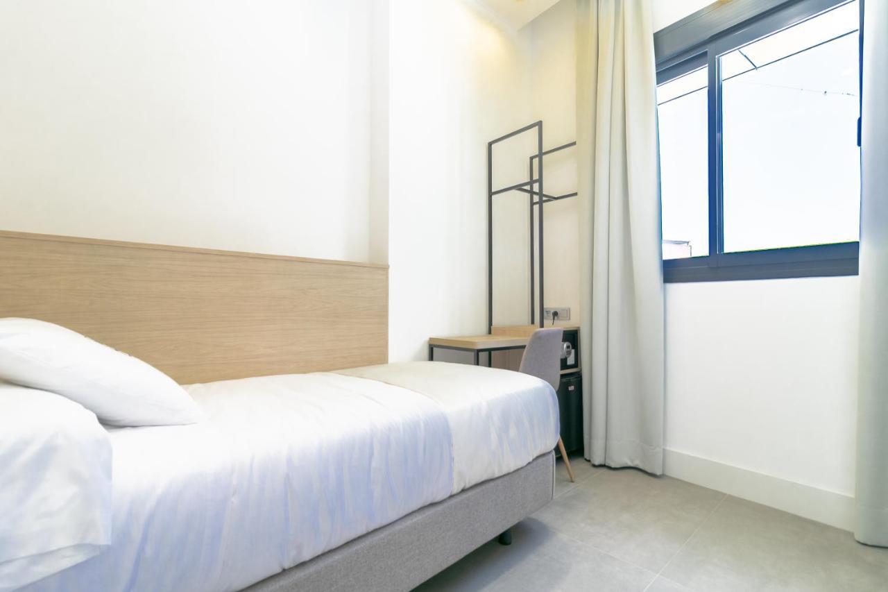 Real Maqueda - Malaga Hotel ภายนอก รูปภาพ
